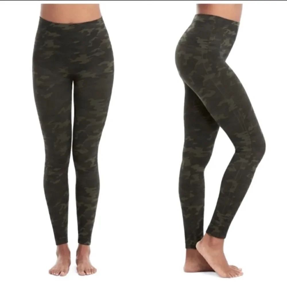 SPANXย SeamlessโCamoโHighโWaistโLeggingsโXS